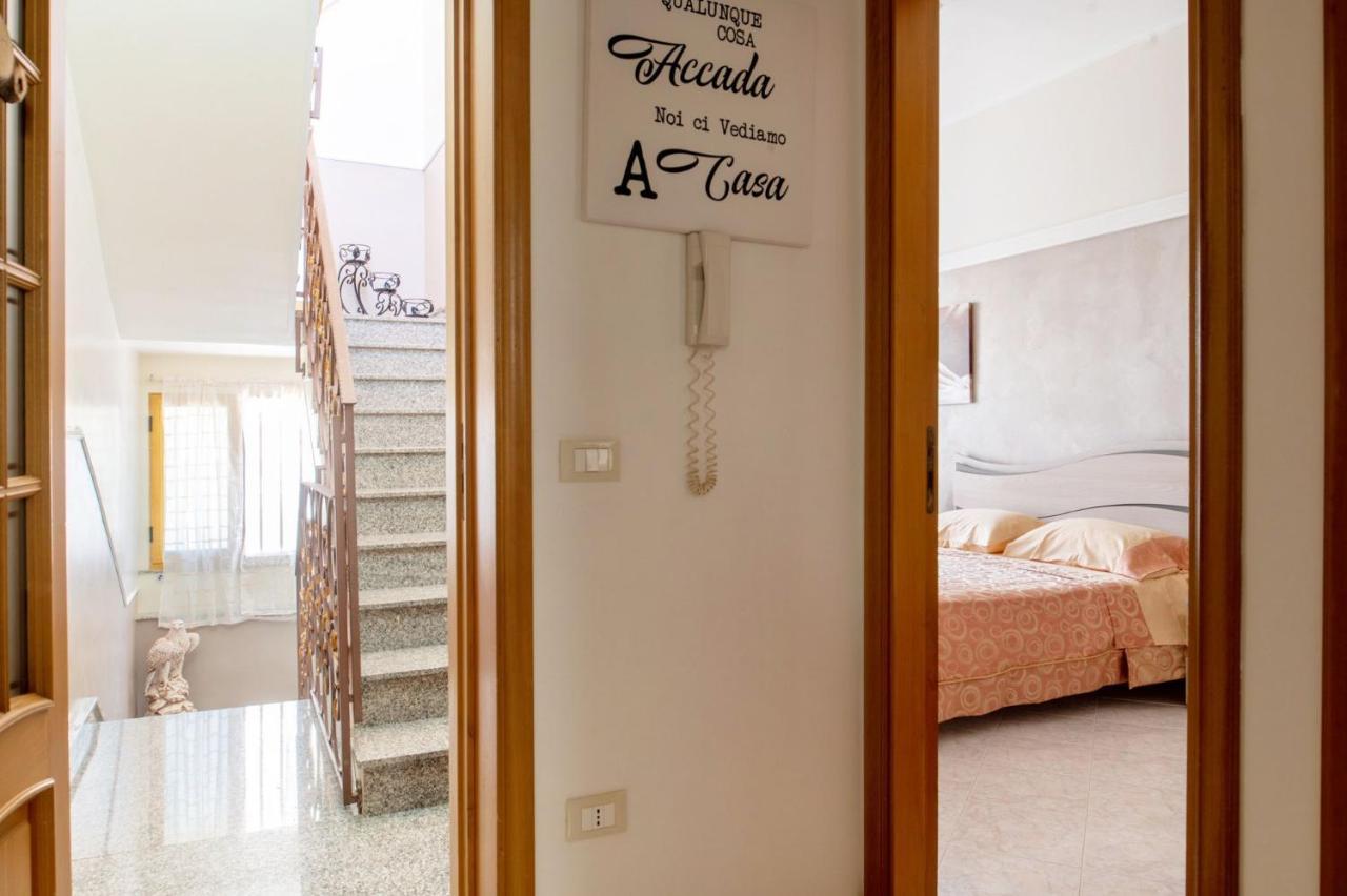 Bed and Breakfast A Casa Tua Affitti Brevi Noto Esterno foto