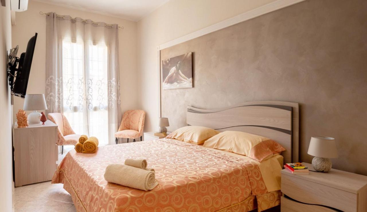 Bed and Breakfast A Casa Tua Affitti Brevi Noto Esterno foto