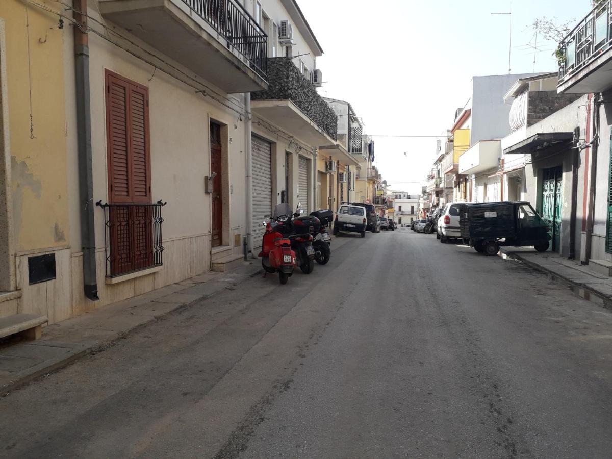 Bed and Breakfast A Casa Tua Affitti Brevi Noto Esterno foto